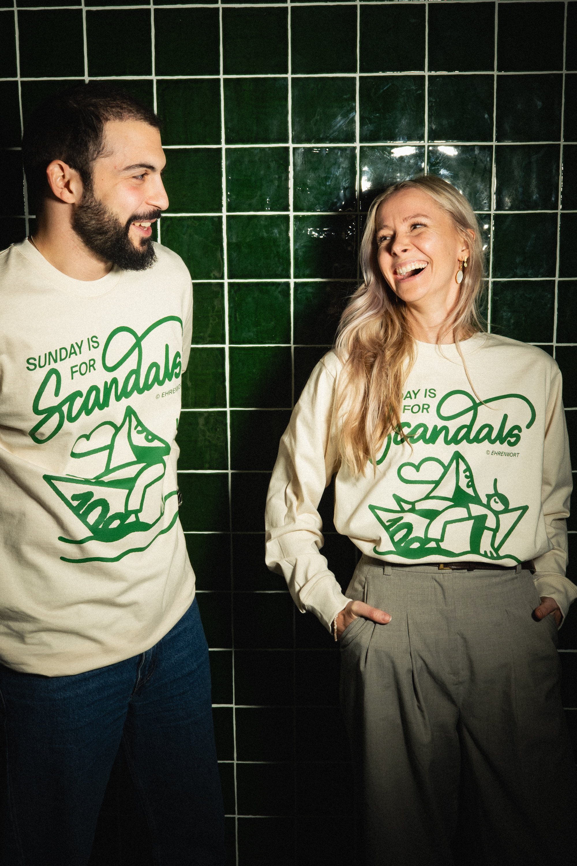 Produktbild für Longsleeve: Sunday is for Scandals